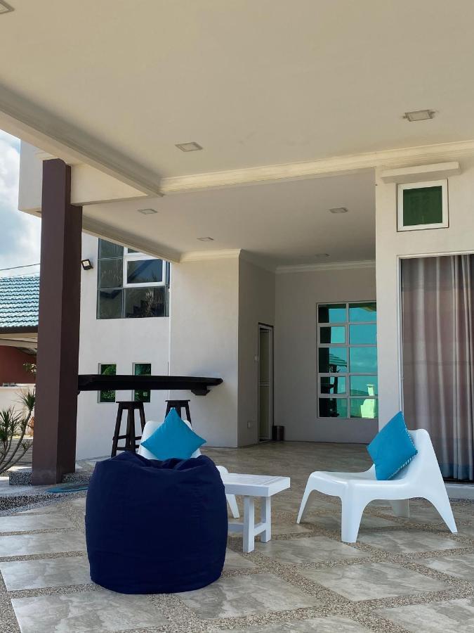 Hotel Che Beach House Marang Exterior foto